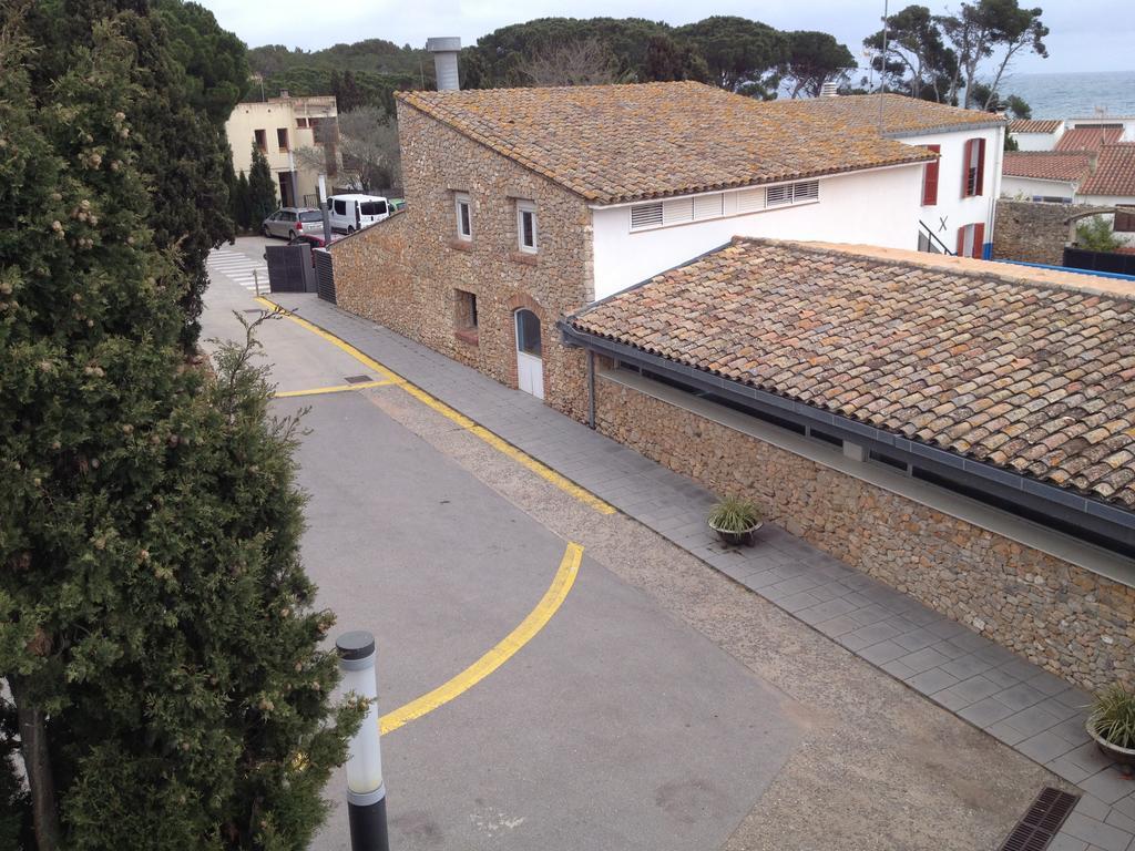 Alberg L'Escala Xanascat Hostel Exterior photo